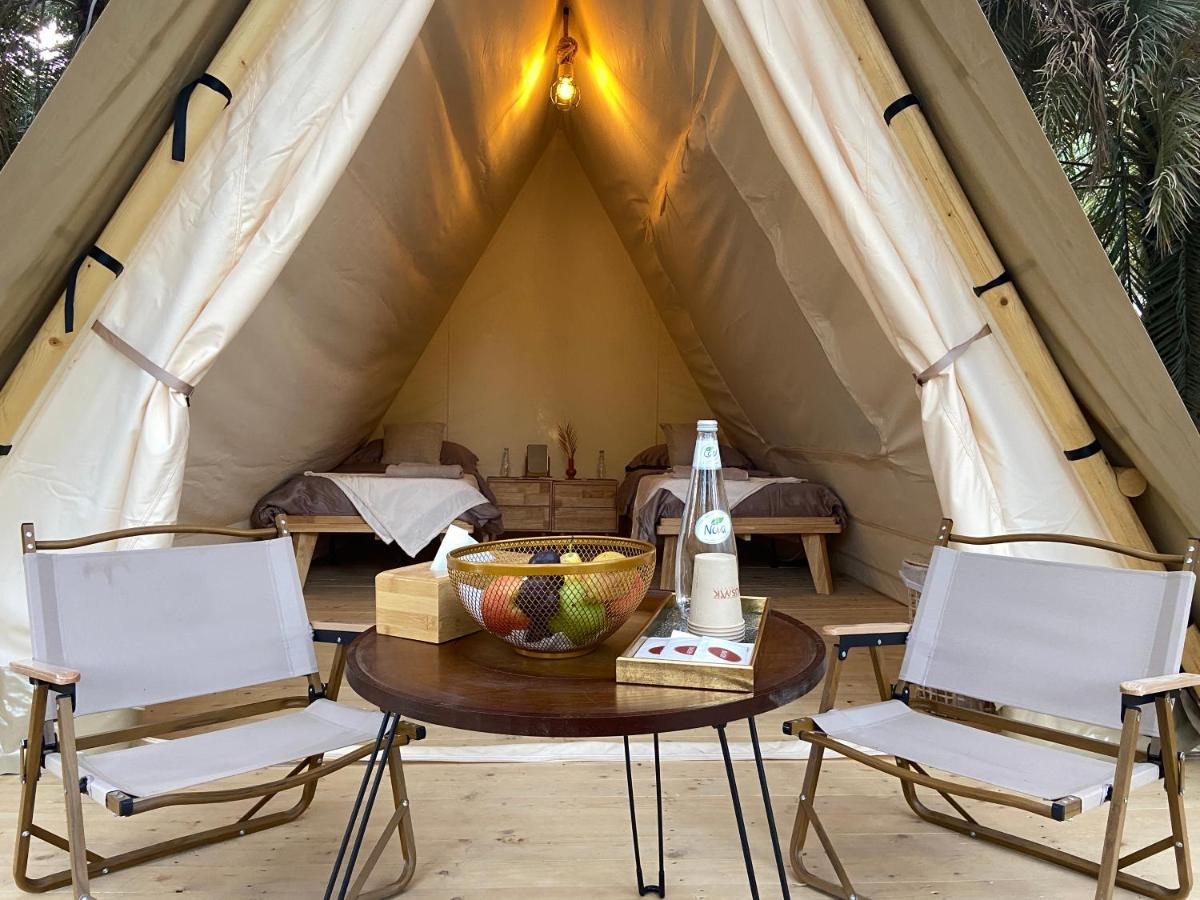 Husaak Glamping Hotel Ал Ула Екстериор снимка